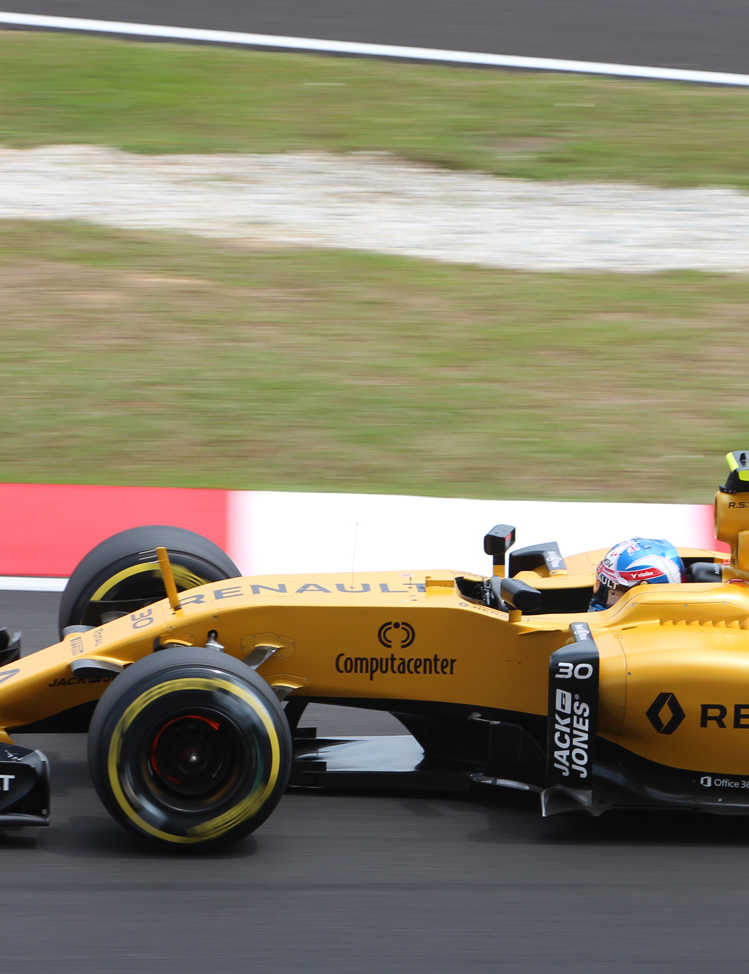 Photo of Jolyon Palmer in a Renault F1 RS16 by via Wikimedia Commons.